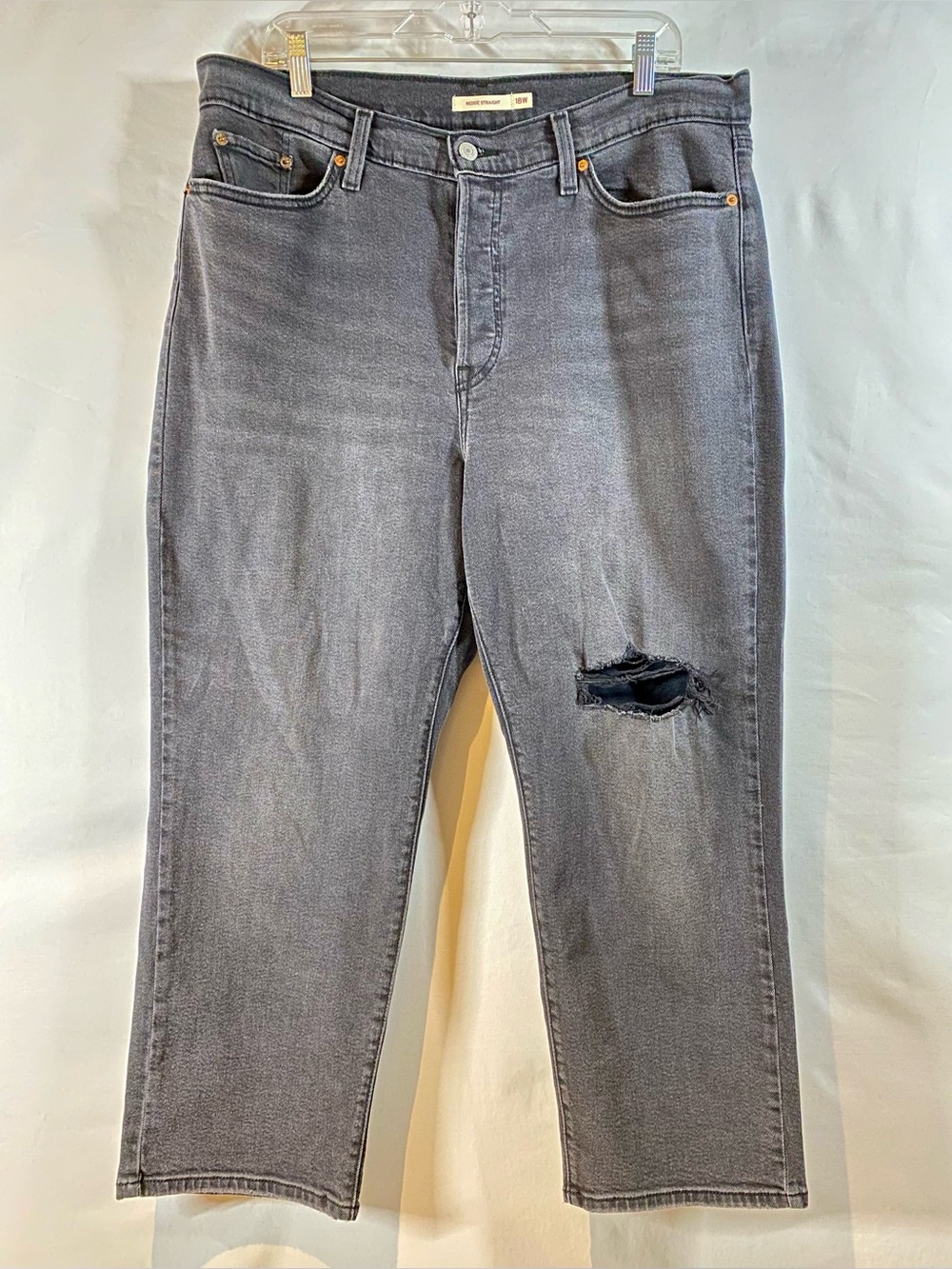 Levi’s Cut and Dry Black Distressed Crop Jean, size 18W